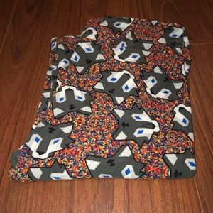 Geometric Husky/Wolf Print LuLaRoe TC Leggings